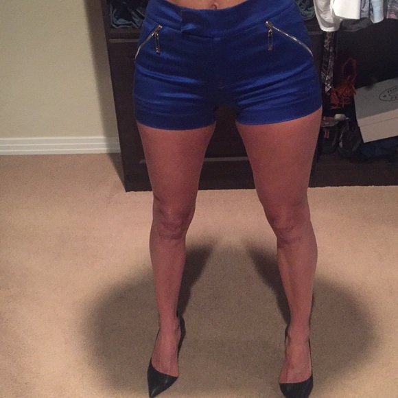 Shorts - Picture 4 of 4